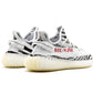 yeezy 350 V2 zebra